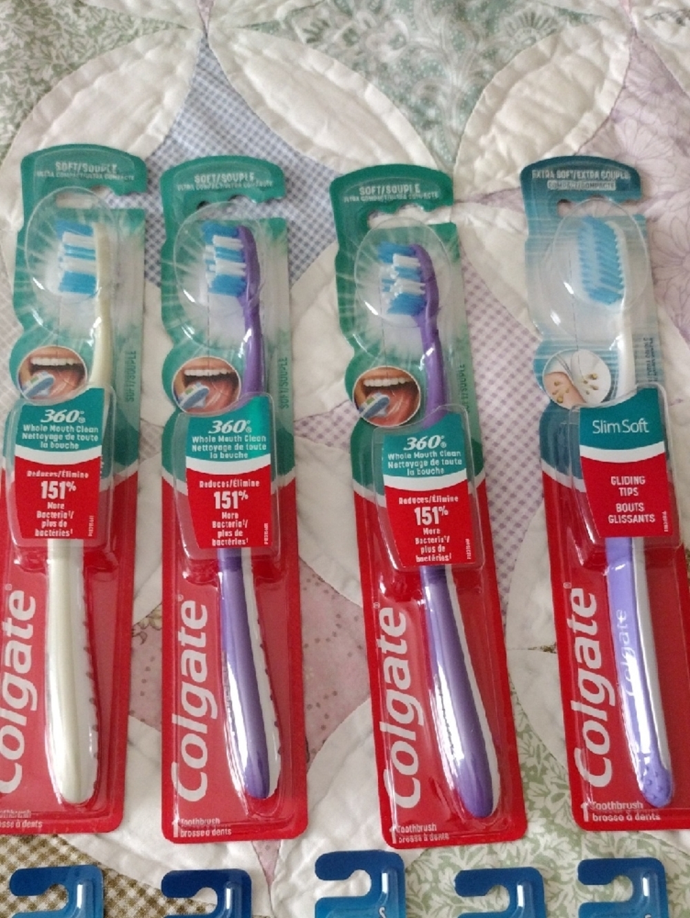 15 Colgate & OralB Toothbrushes - Soft Bristles - Picture 3 of 5